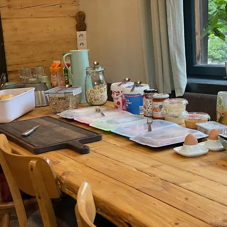 Hostal Backyard Mountain