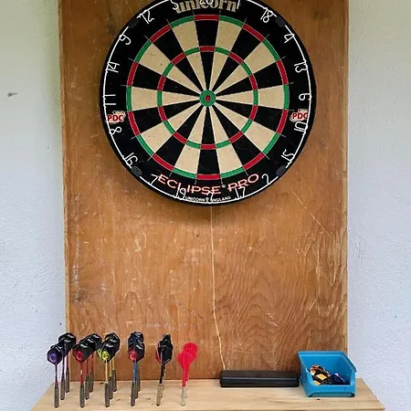 Hostal Backyard Mountain *