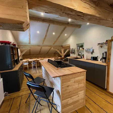 Hostel Backyard Mountain *