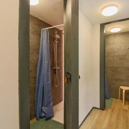 Hostel Backyard Mountain Mayrhofen