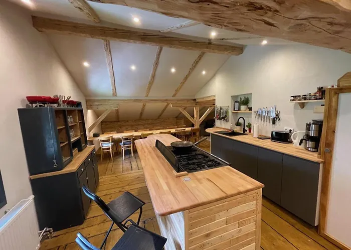 Vandrarhem Backyard Mountain