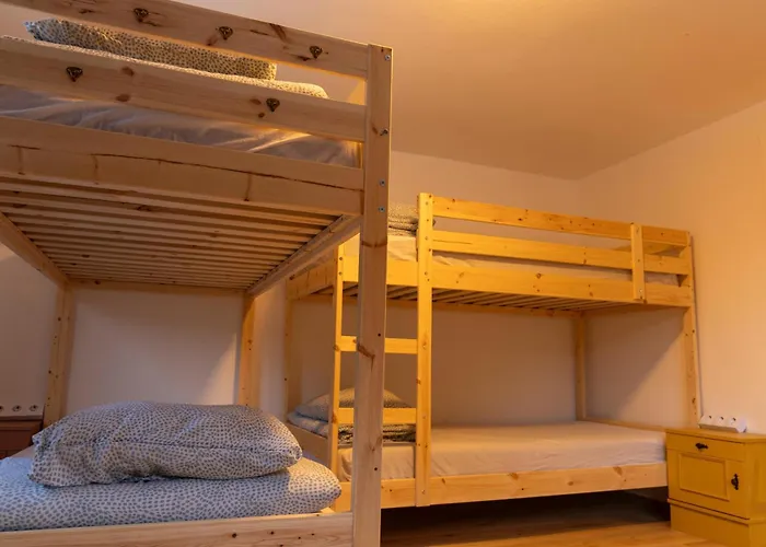 Vandrarhem Backyard Mountain