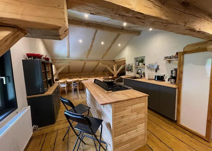 Hostel Backyard Mountain *